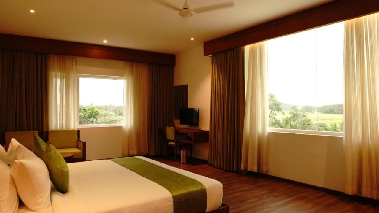 Dass Regency Thrissur Exteriör bild