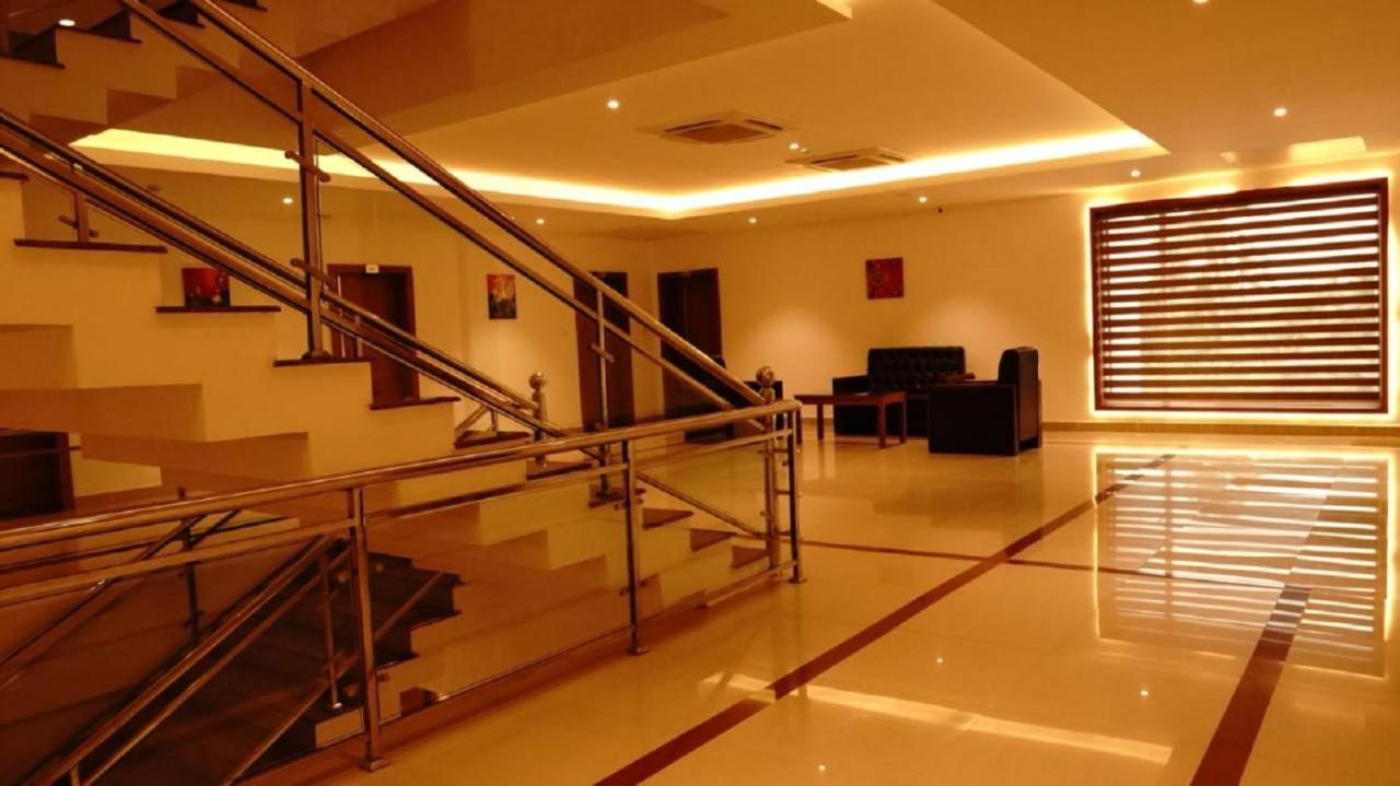 Dass Regency Thrissur Exteriör bild